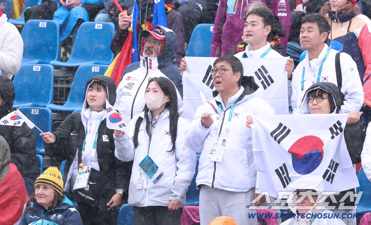 "메달보다 빛난 패럴림픽 정신" '알파인 스타' 최사라, 십자인대 파열에…