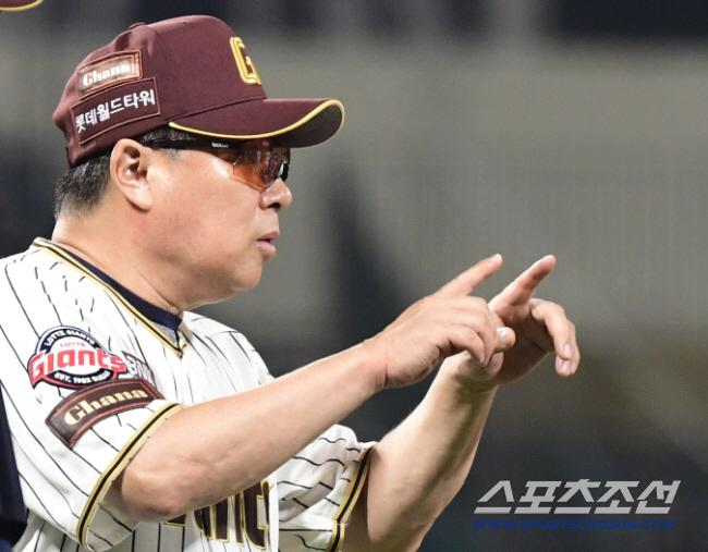 도미니카전 '콜드' 참패 → '국가대표 0명' 사령탑은 어떻게 봤나 "8…