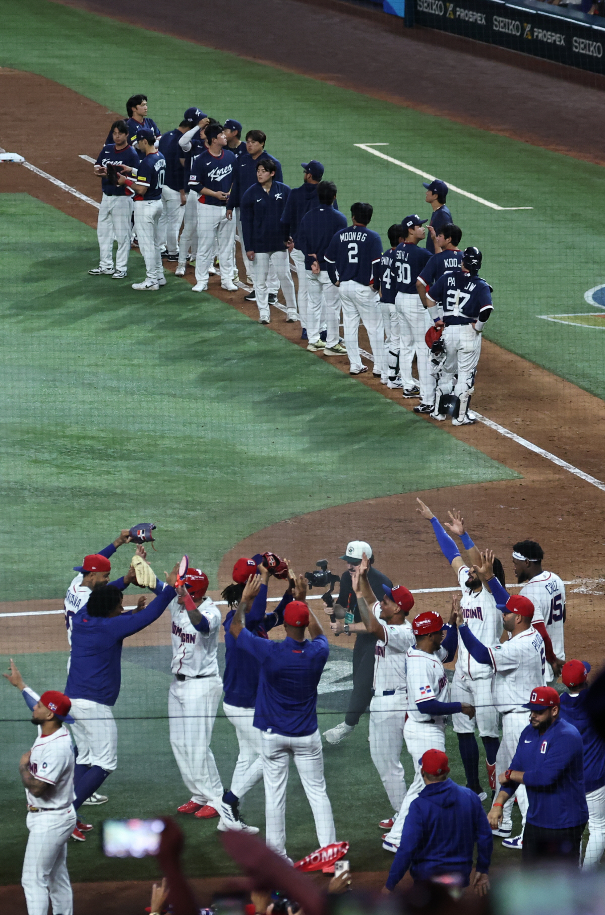 '전세기도 지연되나?' 그것도 6시간이나? 시차적응도 안된 채 짐싼 대표…