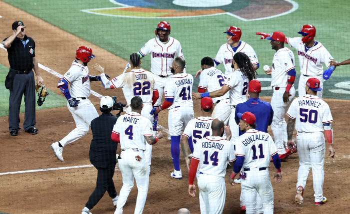 감히 내 안방에 잔칫상을 차려? DR 매체, 日 공식 기자회견 '갑분싸' 만들었다 → WBC 미국-일본 대진표 바꿔치기 공개 질의 [마이애미 현장]