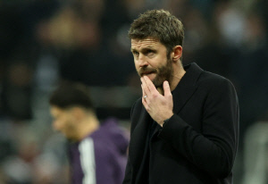 맨유 99% 후회한다! 캐릭 아닐 수도 있다...정식 감독 후보 5인 추가 공개 '에메리-나겔스만-이라올라-글라스너-데 제르비'