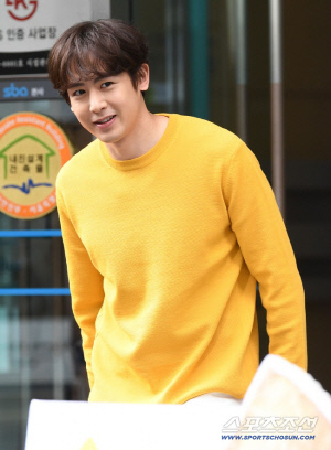 닉쿤, 스토커 욕설·폭행 고백 