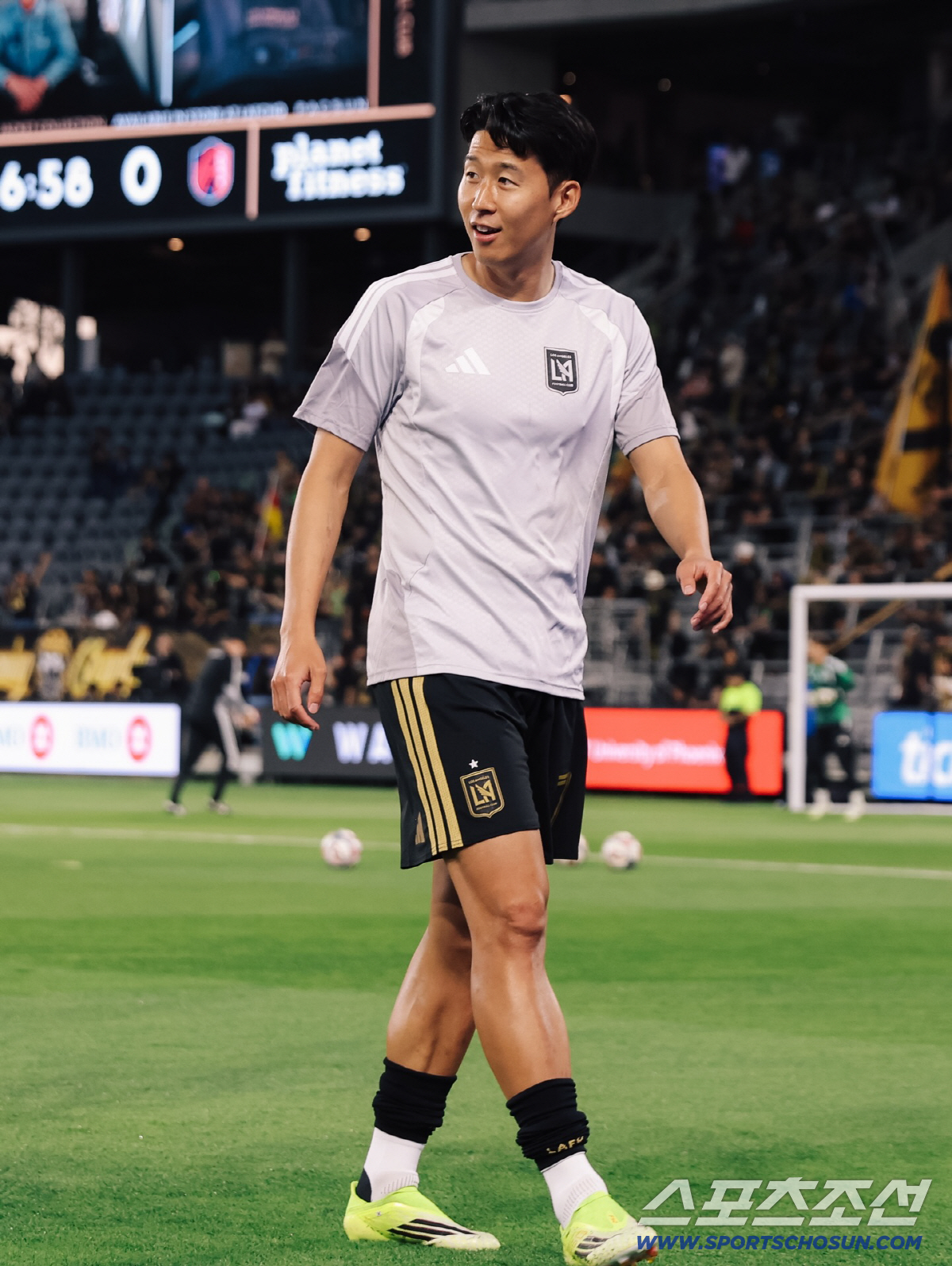 '감독 전술 문제인가, 집중견제 탓인가' '공격형 MF' 손흥민 6경기 …