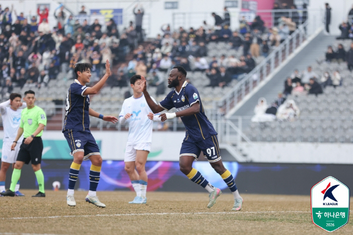 '1골1도움' 세라핌→'결승골' 에드가 폭발! '3연승' 대구, 충남아산…