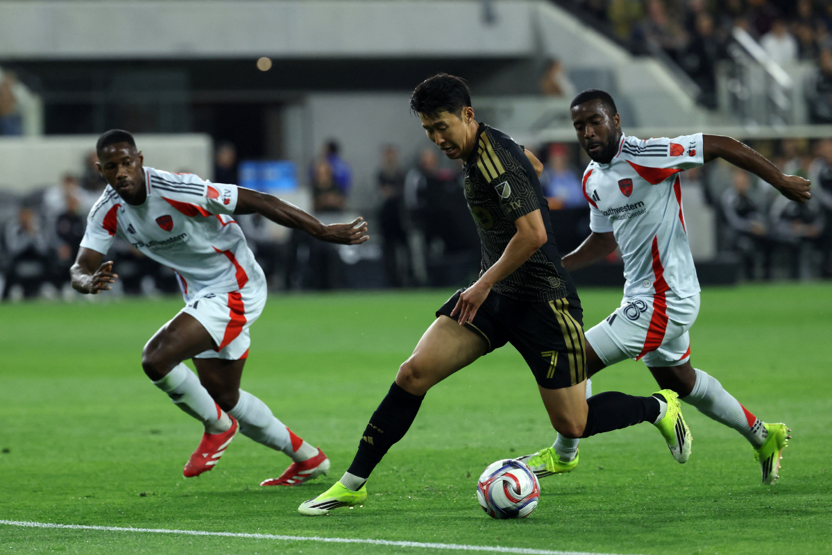 손흥민 장점 죽일 셈인가, 듣도 보도 못한 공미 기용→LA FC 팬심 폭…