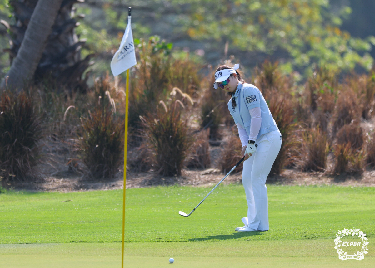 다승왕의 추격 "신경쓰지 않았다" '기대주' 꼬리표 떼고 개막전 생애 첫…