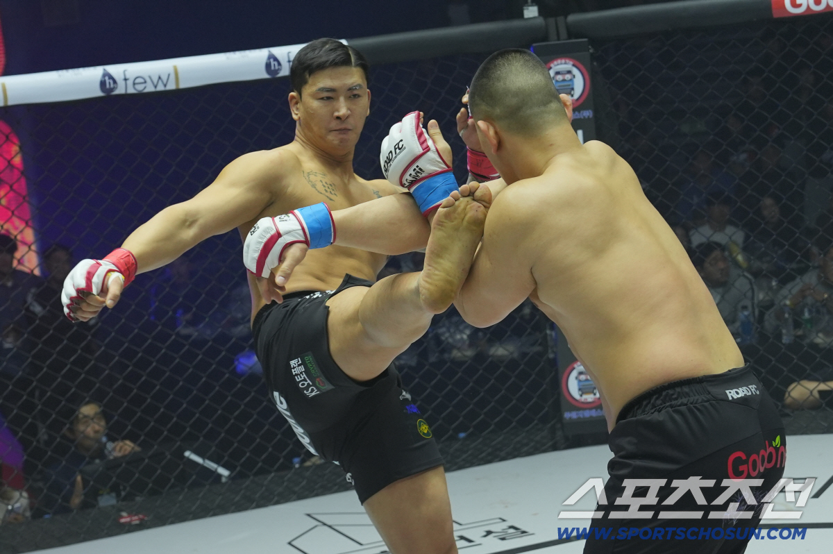 김태인이 김태인했다. '한국킬러' 일본 챔피언에 오른손 한방으로 TKO승…