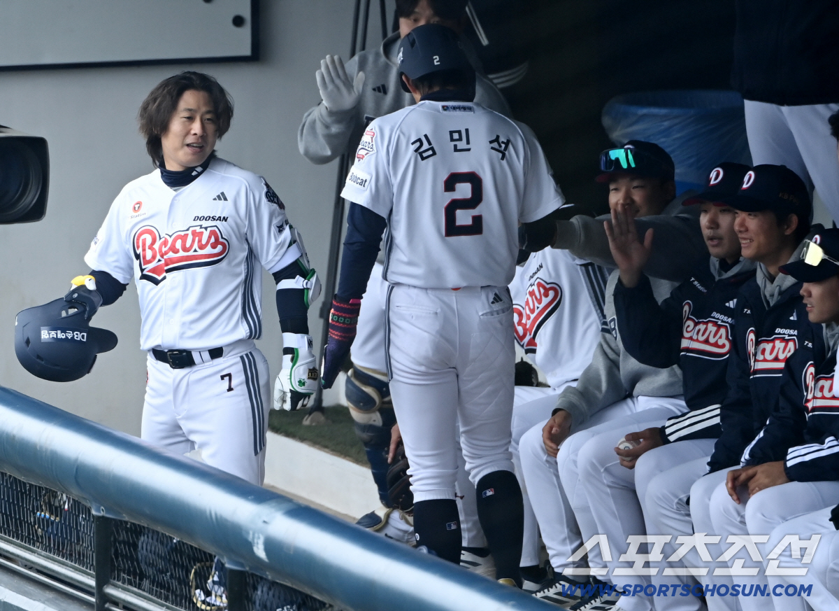 '왜 반응이 없어?' 박찬호, 이적 첫 홈런→동료 무관심에 '멘붕'...…