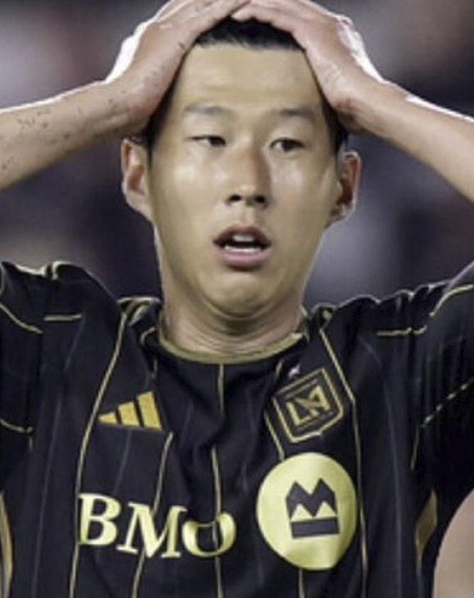 손흥민 망치고 있다, LA FC 새 감독 향한 비판 쇄도...MLS '오피셜' 공식발표, 우승 후보에서 추락 
