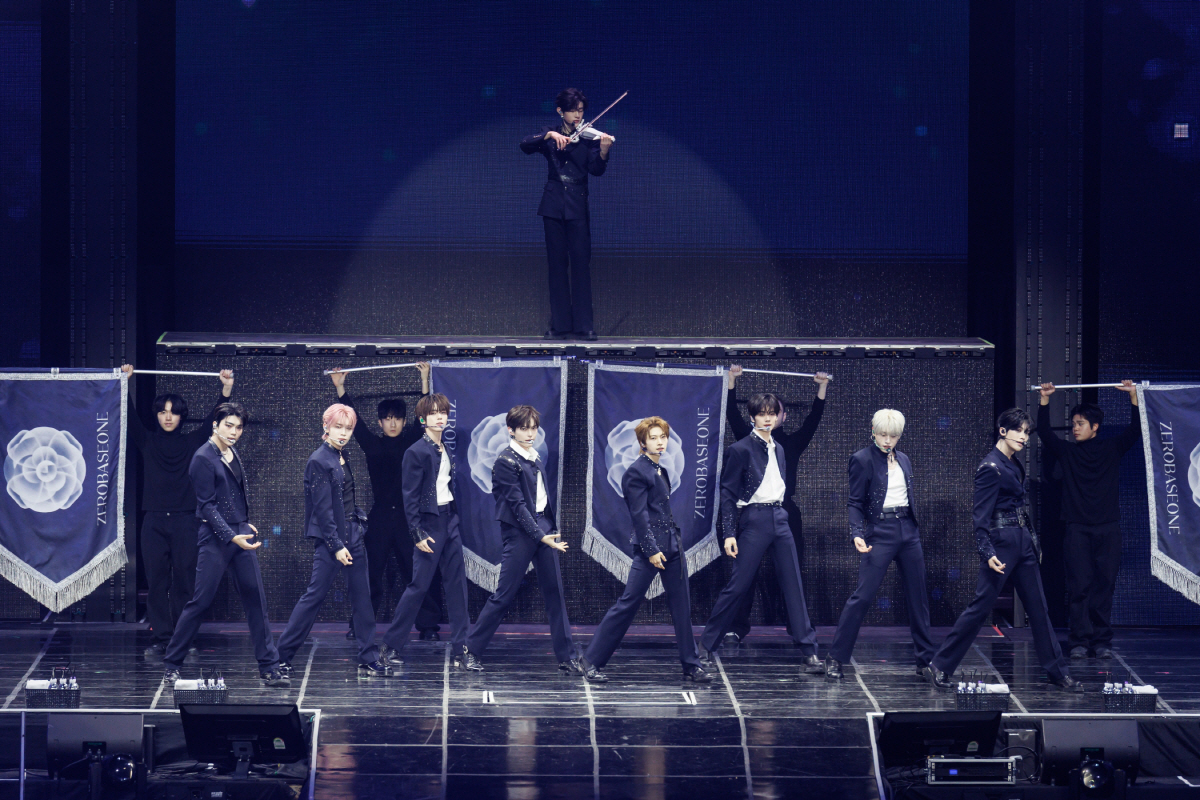 [SC현장]"헤어지기 싫다" 오열한 제로베이스원…팬들도 절규한 '완전체'…