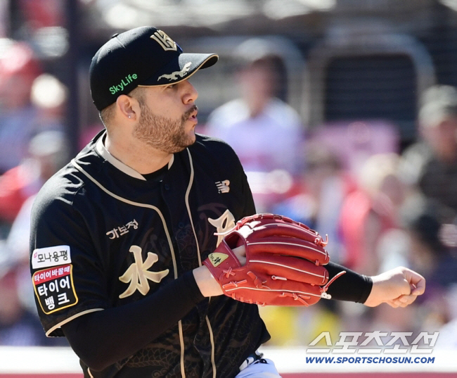 도대체 KBO 잔류 왜 실패한 거야…"자연재해" 오타니 울렸다, 韓 투수…