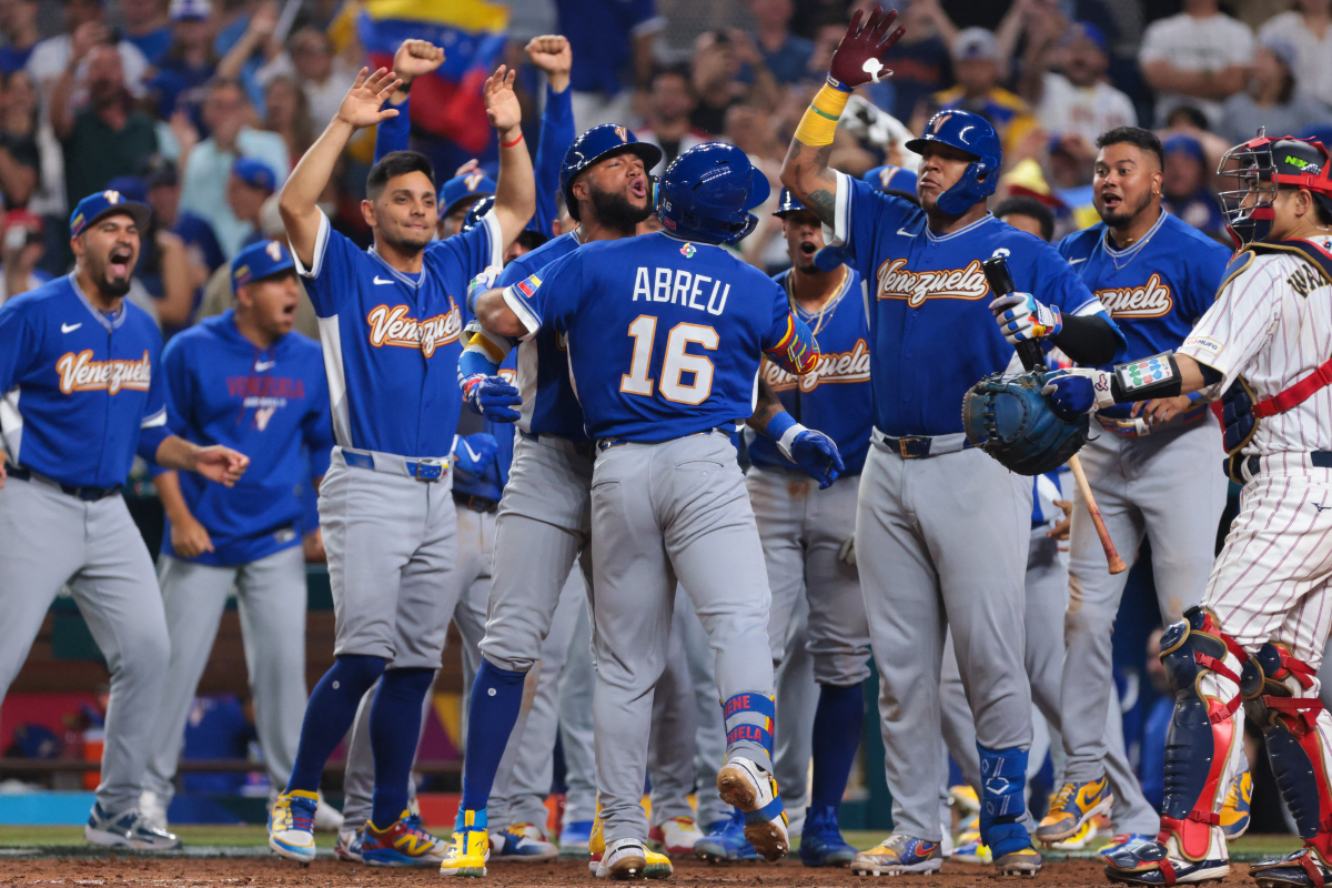 "저는 무보수 감독입니다" 이게 진짜 애국심인가, 일본까지 침몰시켰다