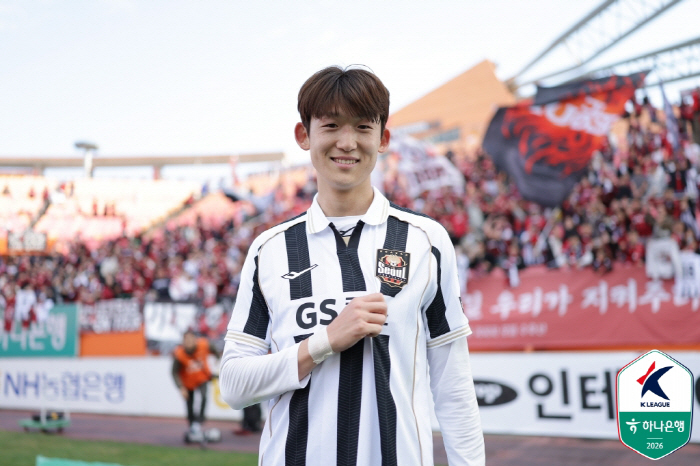 [현장에서]"욕 많이 드신 감독님을 위해 더 잘하고 싶었다" 김기동 애제…