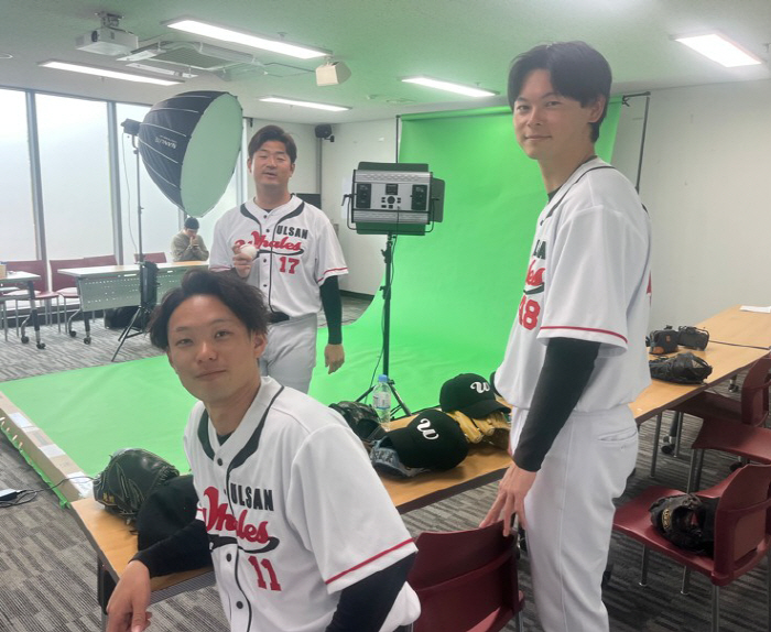 2군에서 쓰기는 아까운데…'호주 4번 타자' 합류, '완전체' 울산 웨일…