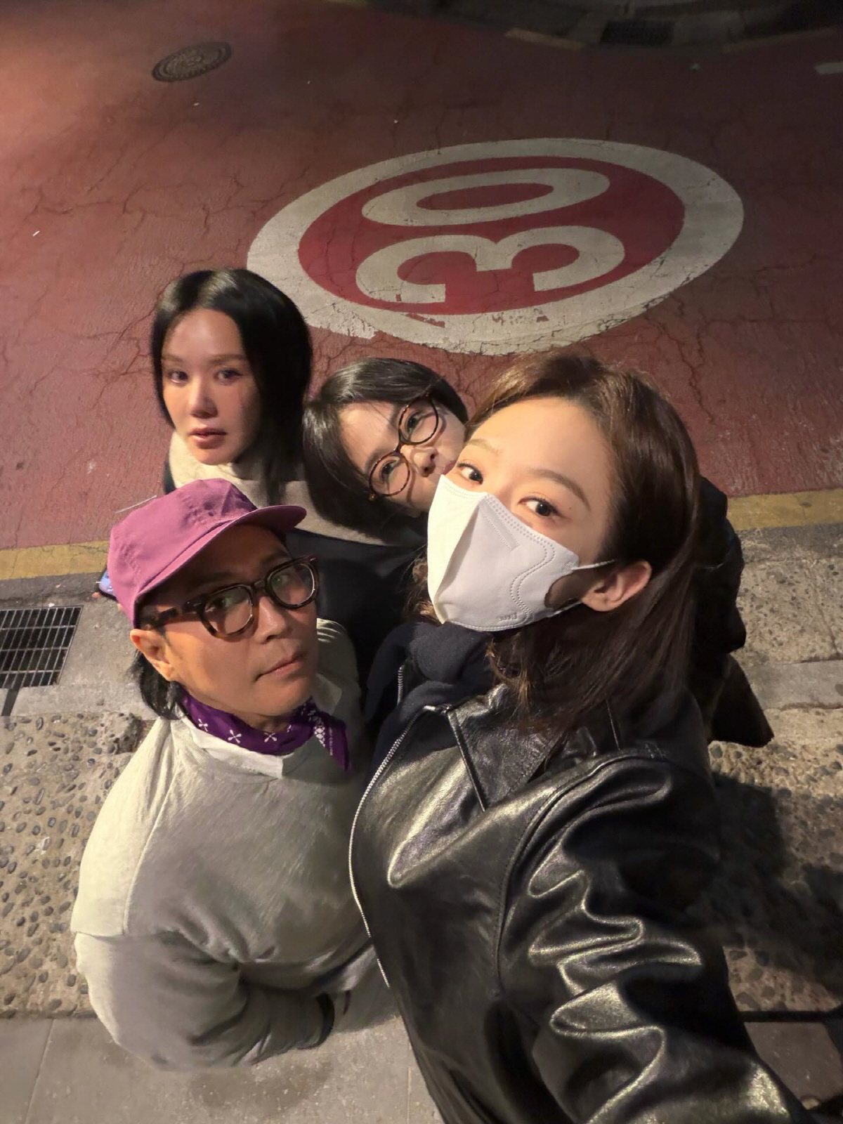 "저걸 다 먹고도 저 몸매 유지가능?"…강민경, '20대 운동 풀충전' …