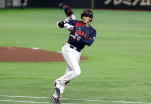 '일본 사상 최초' WBC 광속 탈락에 오열! '오타니는 함박웃음'…역사적 대기록 두 개나 세워