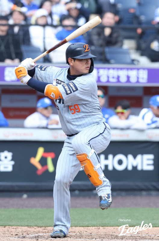 4연타석 홈런 괜히 쳤겠나! 첫 홈런→연타석포 '1위 등극',…'우승 포…