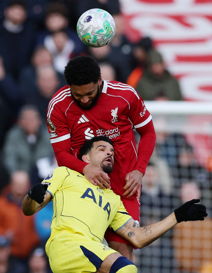 패패패패패패, 드디어 무! 손흥민 대통곡 '최악의 성적' 토트넘, 2부 강등은 피해야 한다...리버풀전 극적 1-1 무승부
