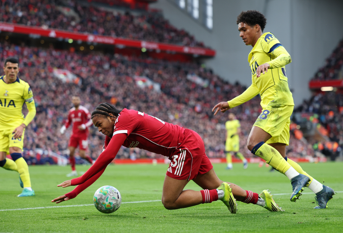 '손없히왕, 손흥민이 없으면 히샬리송이 왕' 토트넘의 '한 줄기 빛'…투…