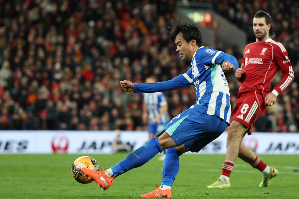 "韓, 너희 유럽파 몇 명이야?" 점점 벌어지는 한일 축구 격차…베테랑 …