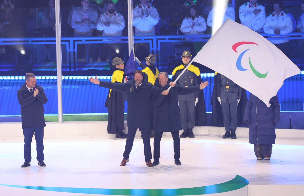 "컬링銀 백혜진X스노보드銅 이제혁 폐회식 기수" 밀라노-코르티나 열흘 열…