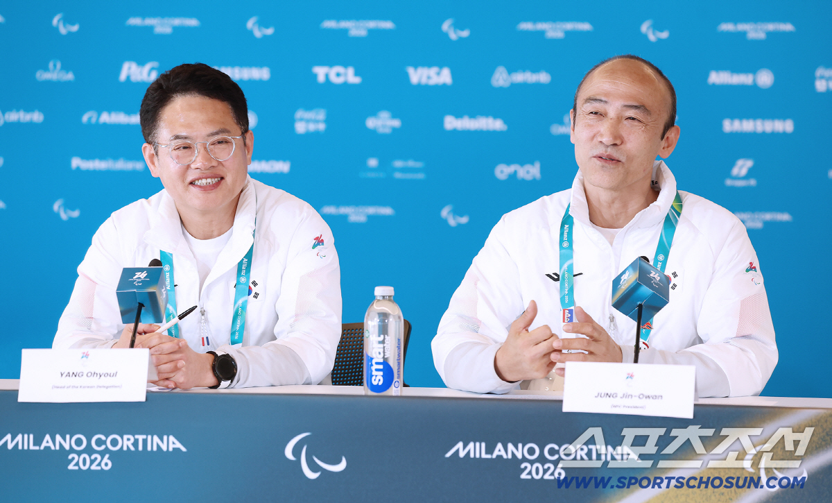 패럴림픽 역대 최고 성적→수염 민 정진완 회장 "요정 얼굴 김윤지 안엔 …