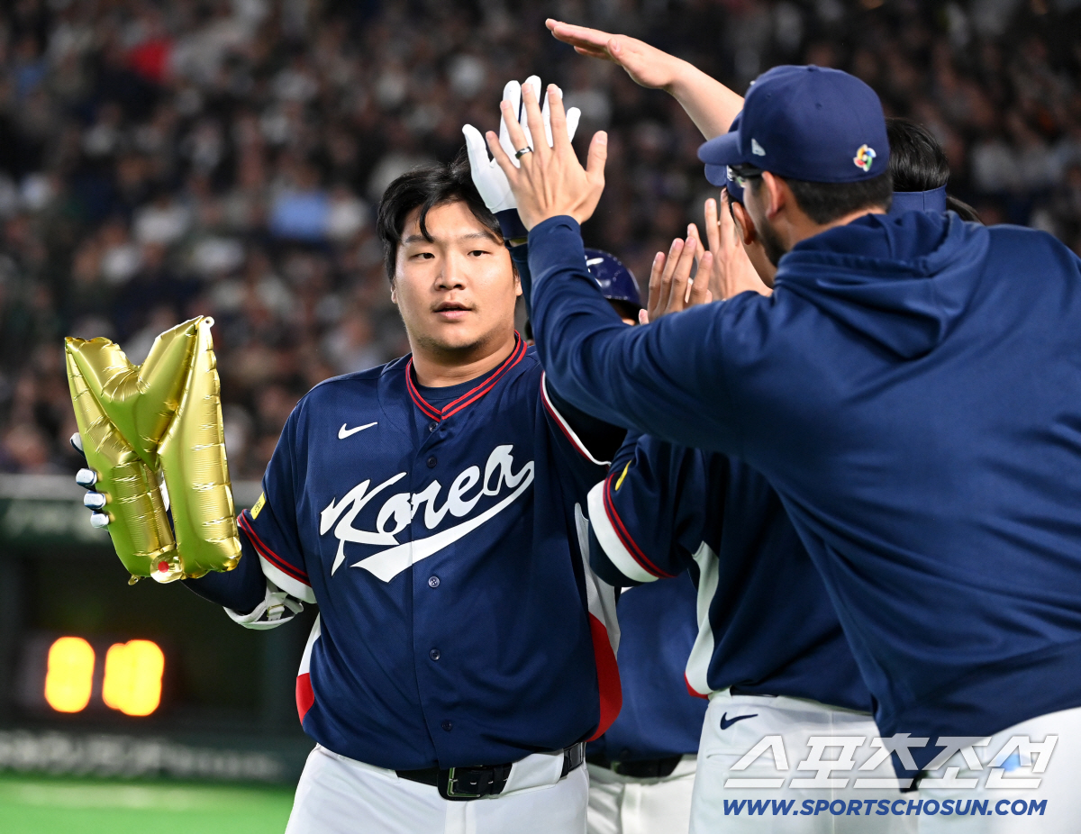 "미국 진출? 모든 선수의 꿈이죠" 이젠 슈퍼문! MLB닷컴 메인 → 오…