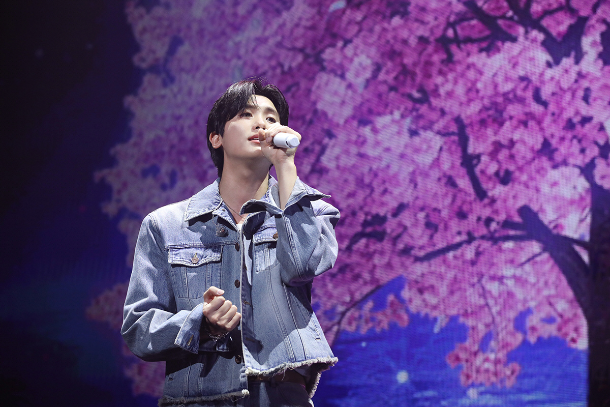 '글로벌 인기 굳건' 박형식, 열도 또 울렸다..뜨거운 열기 속 日팬미팅…