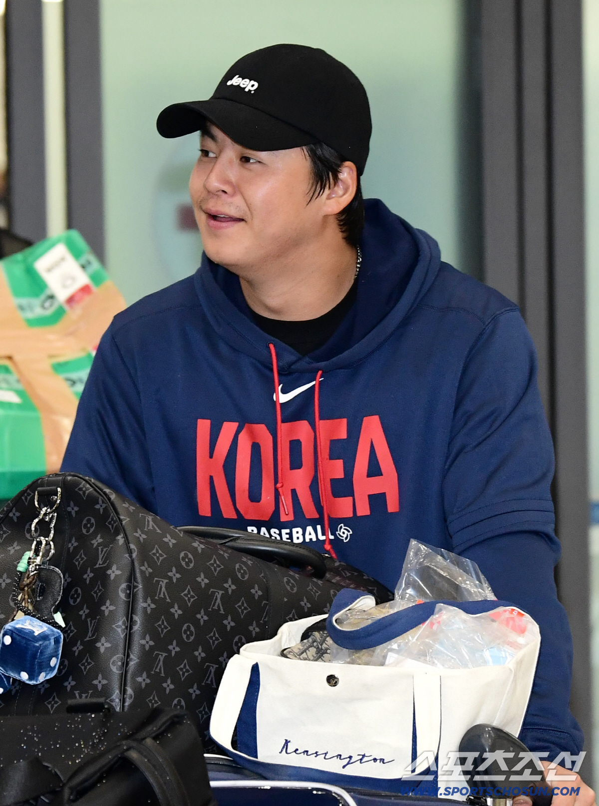 "류현진 1G는 나온다"…WBC 대표들, 귀국하자마자 대전구장부터 찾았다…