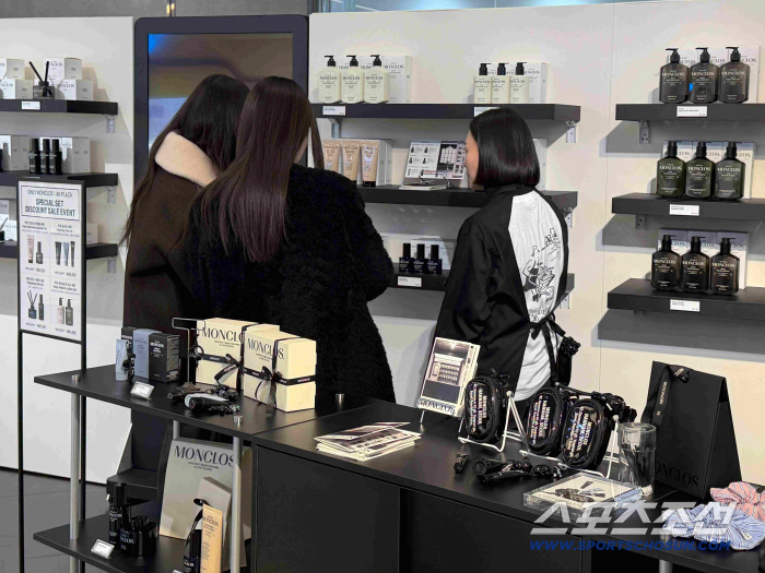 몽클로스, ‘AK플라자 홍대’서 팝업스토어 운영