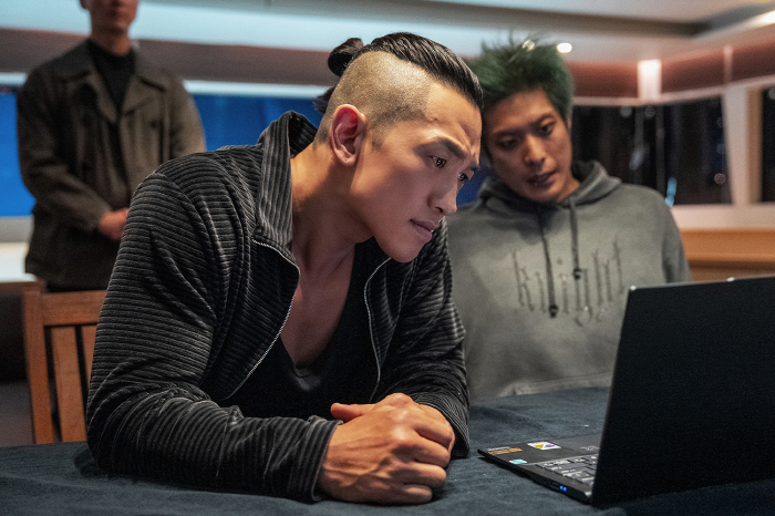 ♥김태희도 놀라겠네..정지훈, '사냥개들2'서 완전히 달라진 비주얼