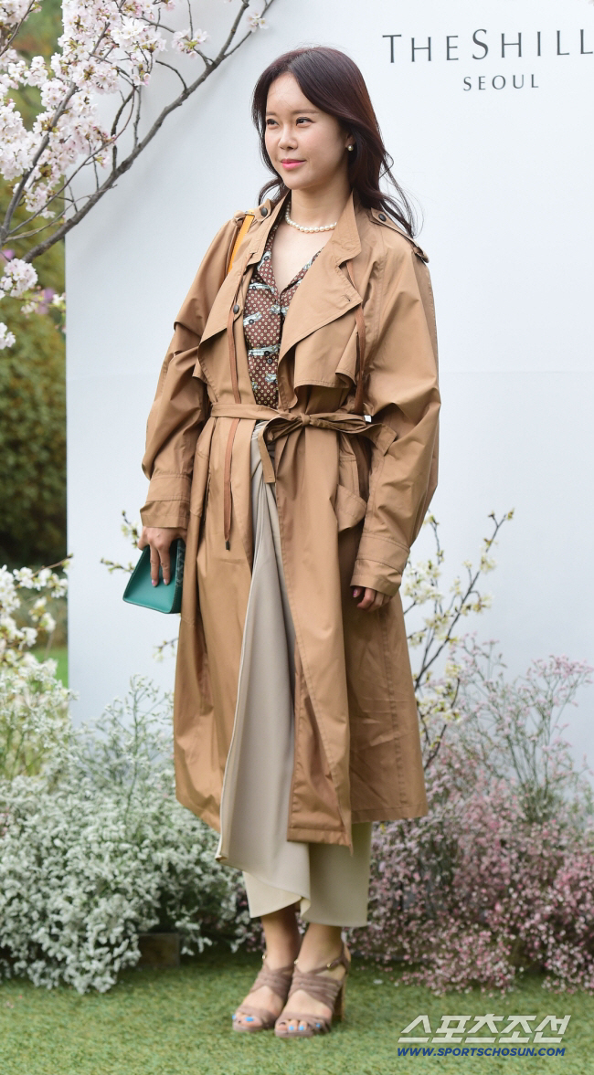 백지영, 눈·코 성형 후회 "첫 쌍꺼풀은 만족...얼굴에 10억 들이진 …