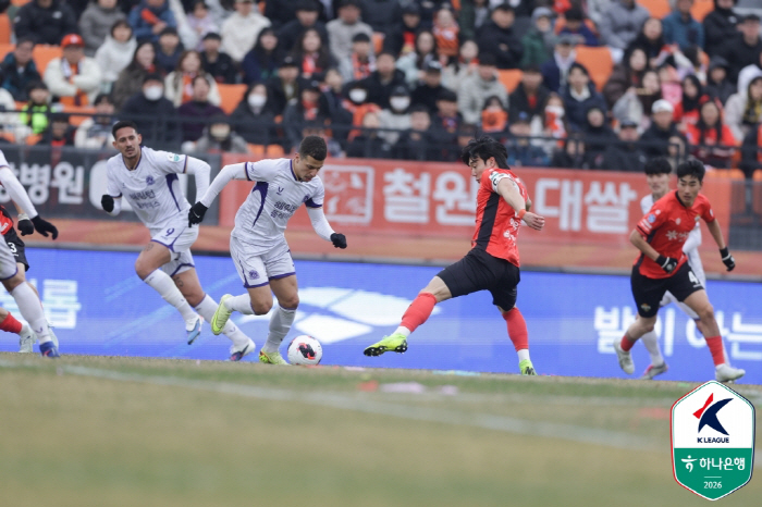 '업그레이드 예고' 안양, 한 가지는 확실히 다르다...'선제 실점'에도…