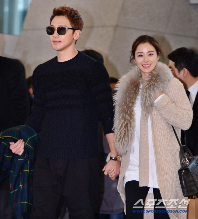 '끔찍한 애처가' 비, ♥김태희 생일엔 스케줄 안잡는다?…이민우 축가 부…