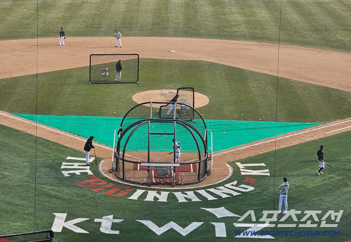 김현수 허경민이 특타를?…'5G 연속 무승' KT, 고참부터 방망이 잡았…