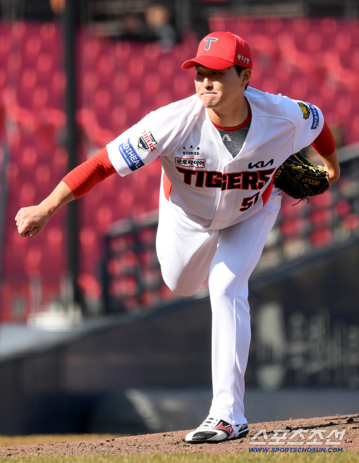 KIA 최강 필승조, 개막이 코앞인데 겨우 140km 무슨 일?