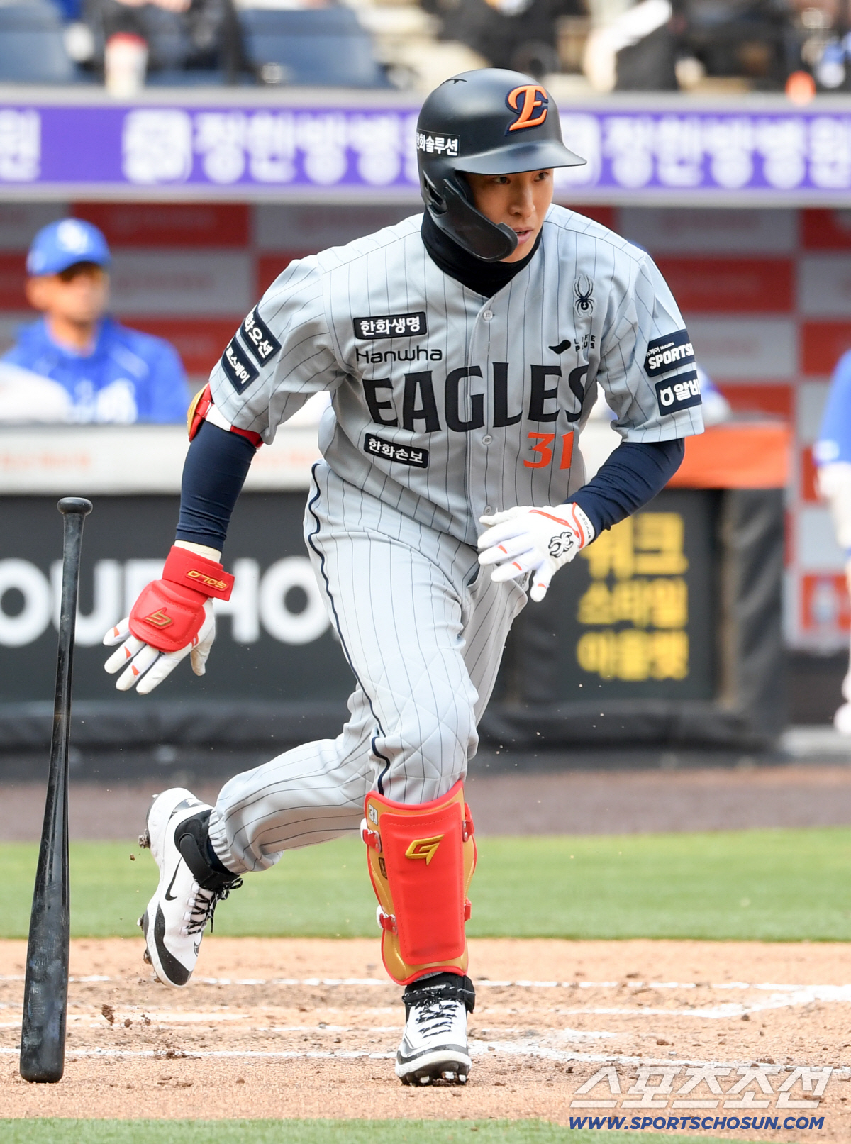 '이게 역대 1위다' 1억 백의종군 베테랑 터졌다…한화, 치열한 고민 시…