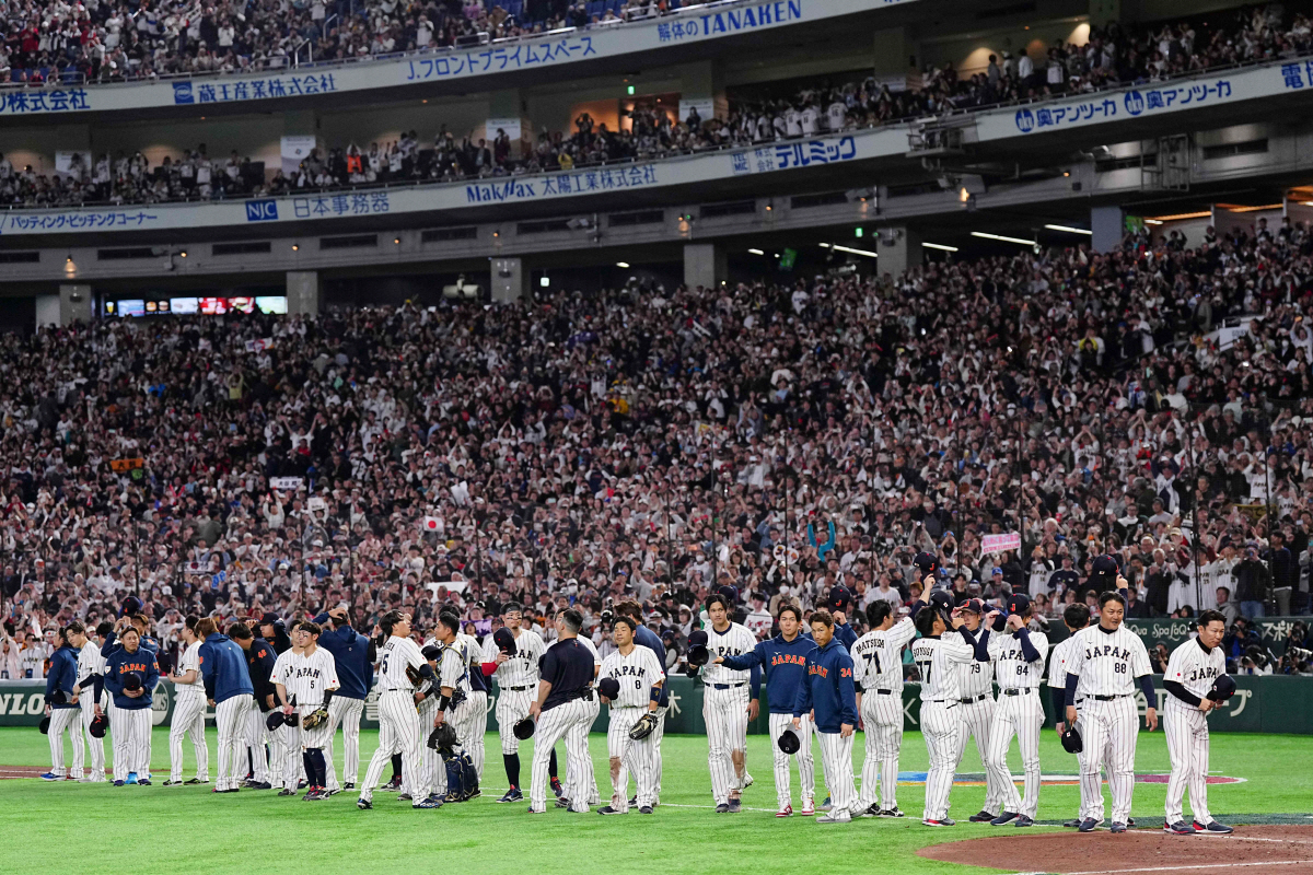 "죄송합니다..." 8강 갔는데 초상집이네, 공항 귀국 인파도 1200명…