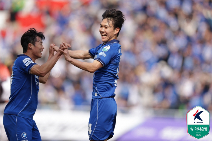 "레벨이 달라요" 이정효 극찬 받는 '페르소나' 정호연, 수원표 정효볼의…