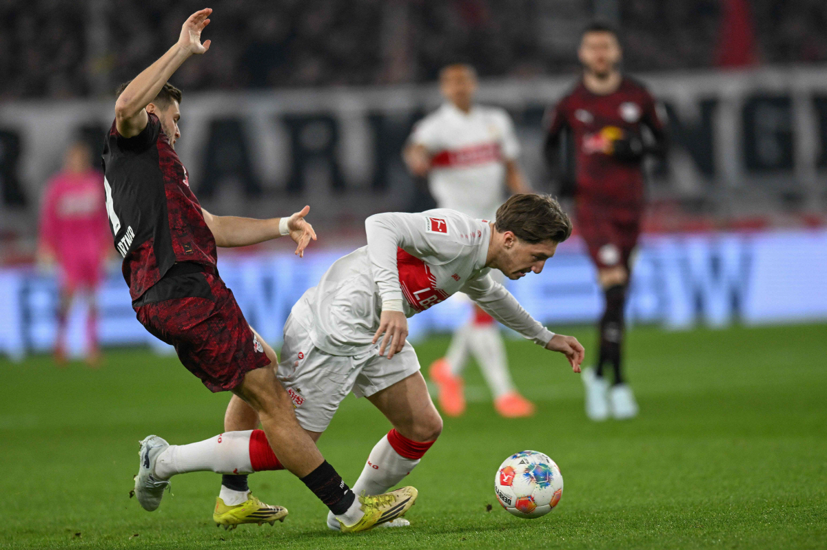 "너네 잘 만났다!" 홍명보호는 MF가 고민인데, '가상의 유럽 PO' …