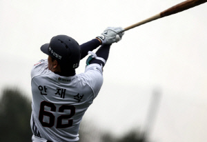 '100% 장타라니' 80억 투자→거포 3루수 프로젝트 어디까지 왔나…