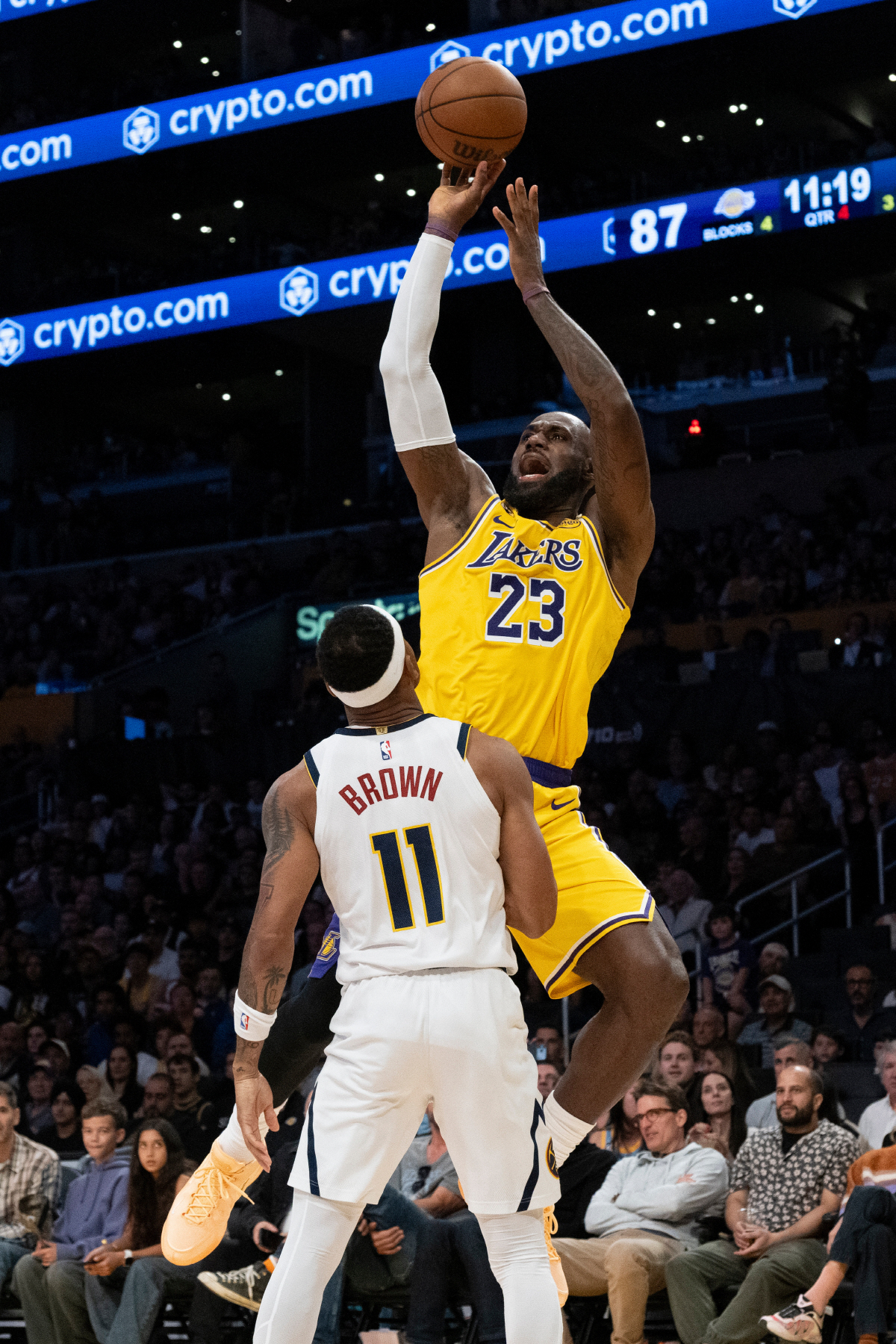 "르브론 제임스, 1시즌 더 뛴다!" 현 시점, 르브론 현역 연장 가능성…