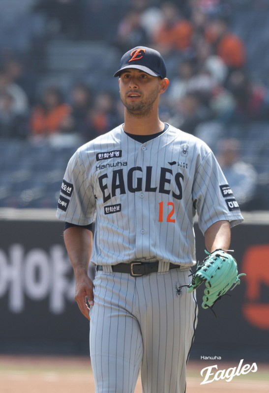 '33승 실종' 한화, 155㎞ 새 얼굴 심상치 않다…또 하나의 역수출 …