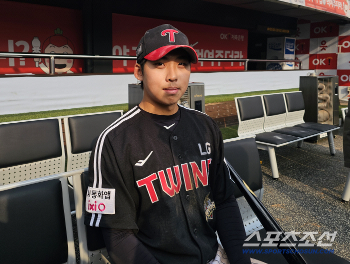 '150㎞ 강속구 잊어라' 첫 선발에 홈런&3안타 실화다…'A급 잠재력'에 선배들 조언도 한가득, 