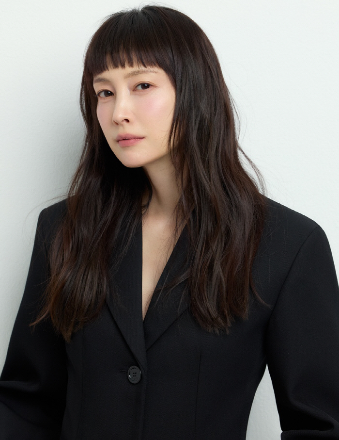 [SC인터뷰] "호되게 당했다"..'아너', 데뷔 28년 이나영도 긴장하…