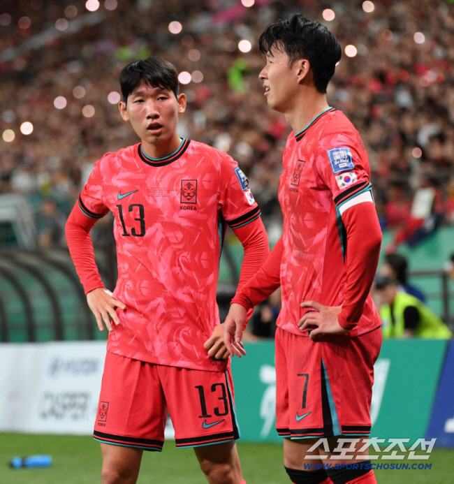 또 쓰러진 '홍명보호 엔진' 황인범, 다시 고민 시작된 중원 조합...'…