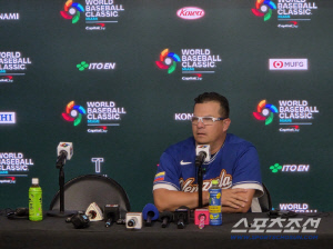 우웩 저거 치워! 서양인들 손도 안 댄 'WBC 오피셜 공식음료' → 직접 먹어봤습니다. 도대체 무슨 맛이길래 [마이애미 현장]