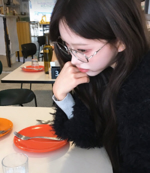 '5월 결혼' 최준희, 건강이상설 돌더니...레스토랑서 포착된 반전 근황