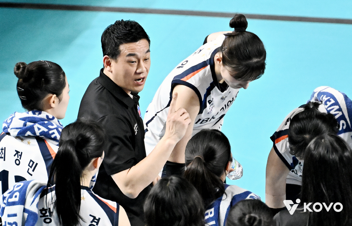 "나머지는 하늘에 맡긴다" 일단 4위! 후련한 여오현 감독대행 "얼떨결에…