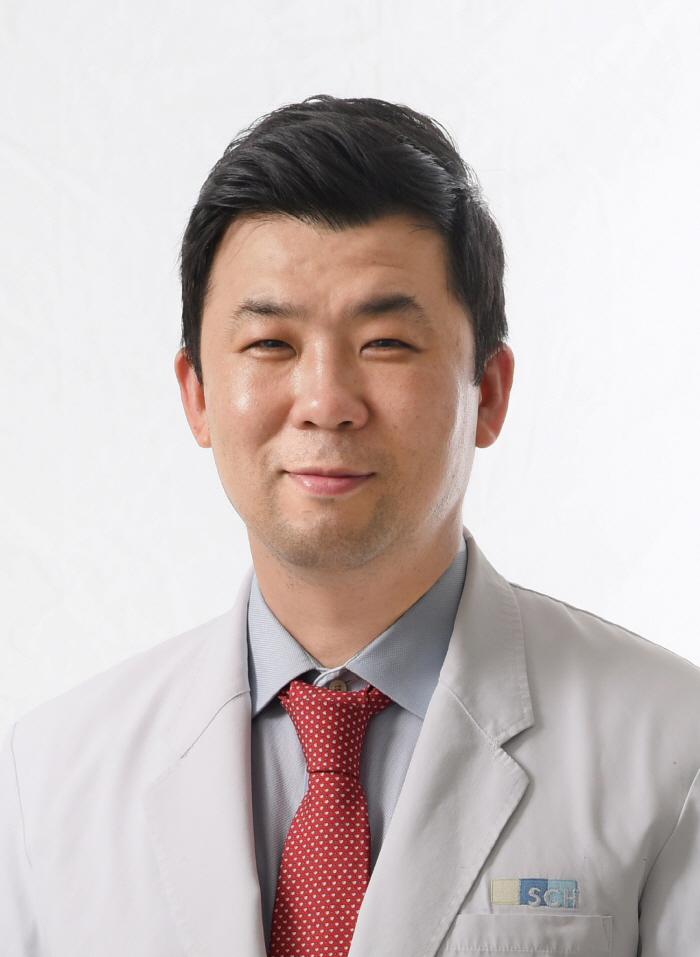 [SC 건강칼럼] '쉰 목소리', 단순 노화? 질환의 신호?